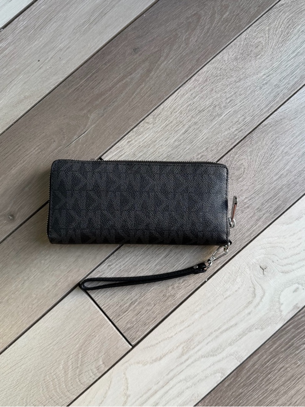 Michael Kors Jet Set Travel Large Signature Logo Continental Wallet - Picture 4 of 7